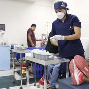 equipo de nefemeria especializado en terapias de hemodiálisis y hemodiafiltración